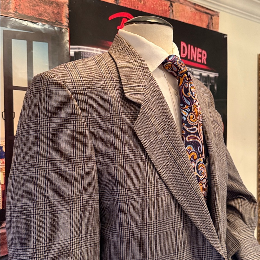 Versini Sport Coat - Picture 16 of 17